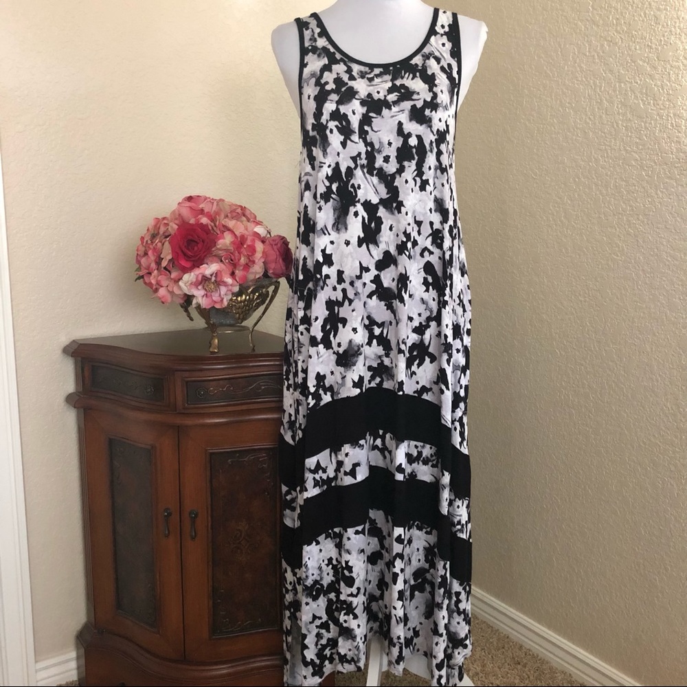 Vera Wang Watercolor Lounge Dress
